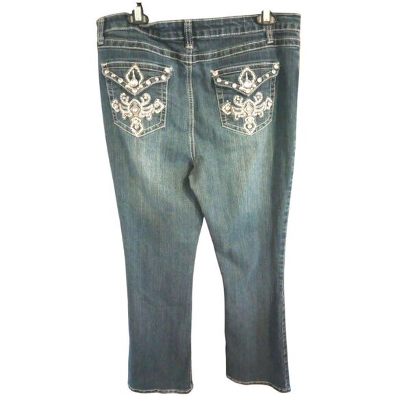 Cato boot cut jeans with embellished front and back pockets mid rise - Picture 3 of 9